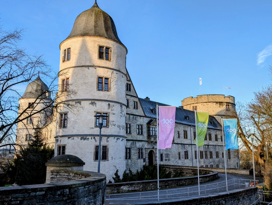 Am Samstag, den 13. Dezember um 11 Uhr wird eine öffentliche Kurzführung zur Schlossgeschichte der Wewelsburg angeboten. ©Kreismuseum Wewelsburg, Gloria Bialas